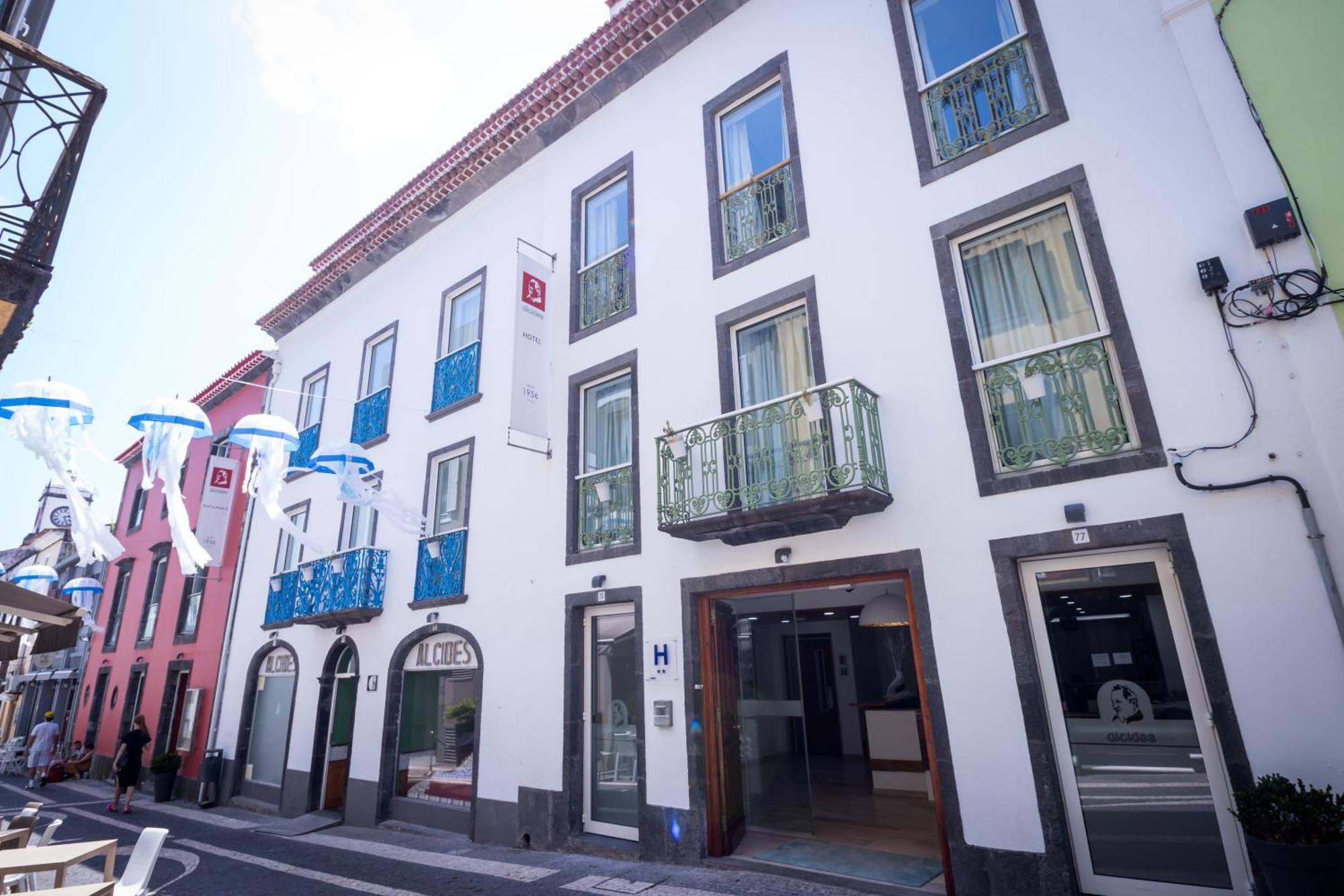 Hotel Alcides Ponta Delgada  Exterior photo