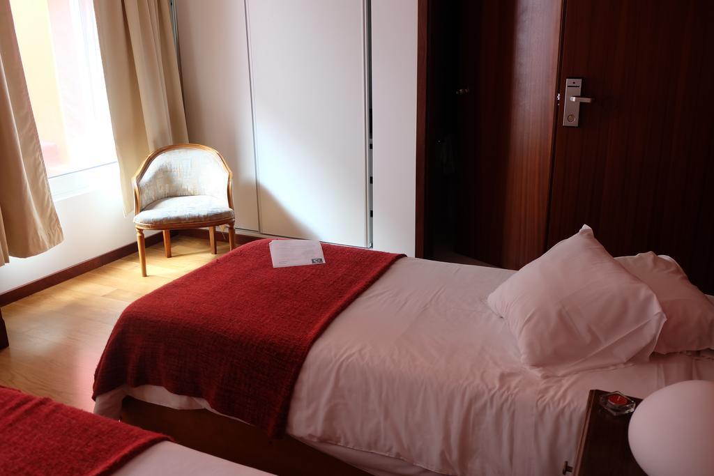 Hotel Alcides Ponta Delgada  Exterior photo