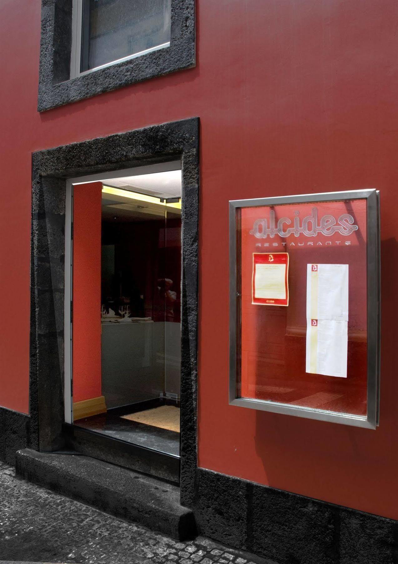 Hotel Alcides Ponta Delgada  Exterior photo